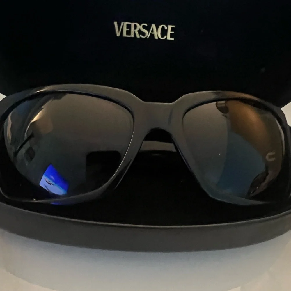 Versace Dun Glasses Italy NWOT - Picture 1 of 15
